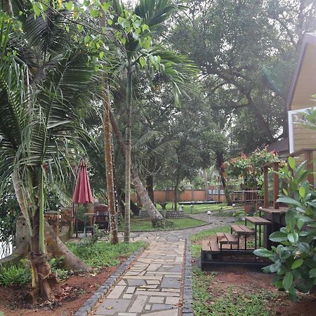 Greenchromide Homestays Mundrothuruth Exterior photo